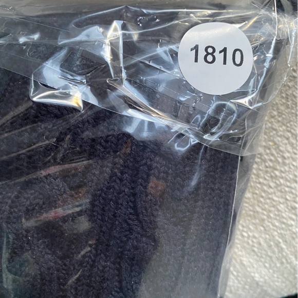 Brandy Melville Sweater Women’s XS Amber Sweater Navy Blue Cable Knit Cardigan - Picture 12 of 12